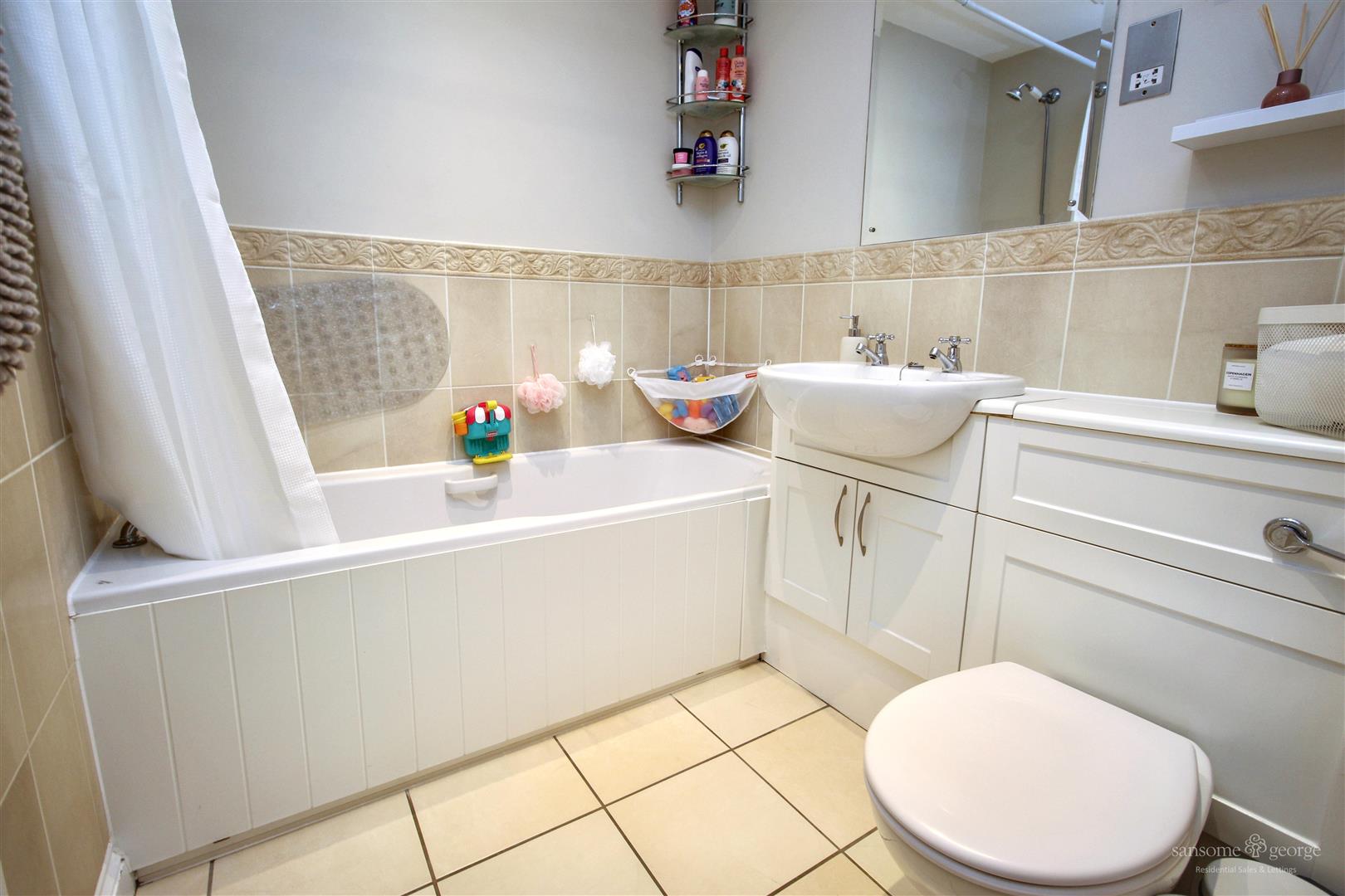 Denefield Gardens, Tilehurst, Reading